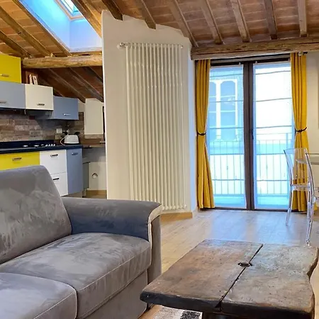 La Vecchia Casa Di Moda