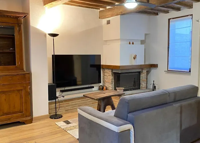 La Vecchia Casa Di Moda * Cortona