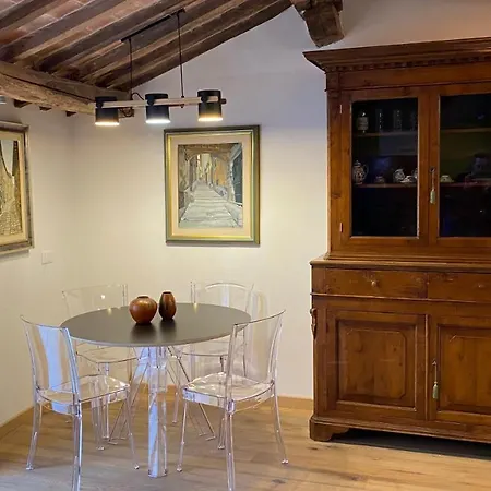 Semesterbostad La Vecchia Casa Di Moda Cortona